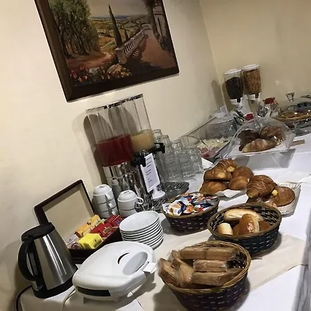 Sabrina Hotel