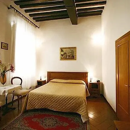 Hotel Sabrina 3*